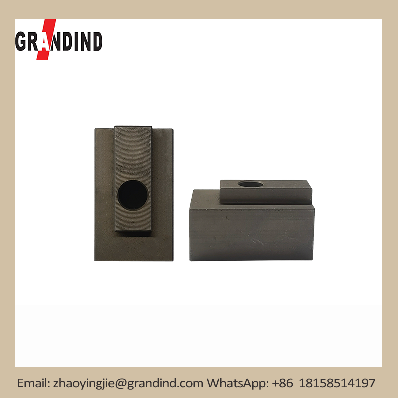 Precíziós CNC megmunkálás Pofa